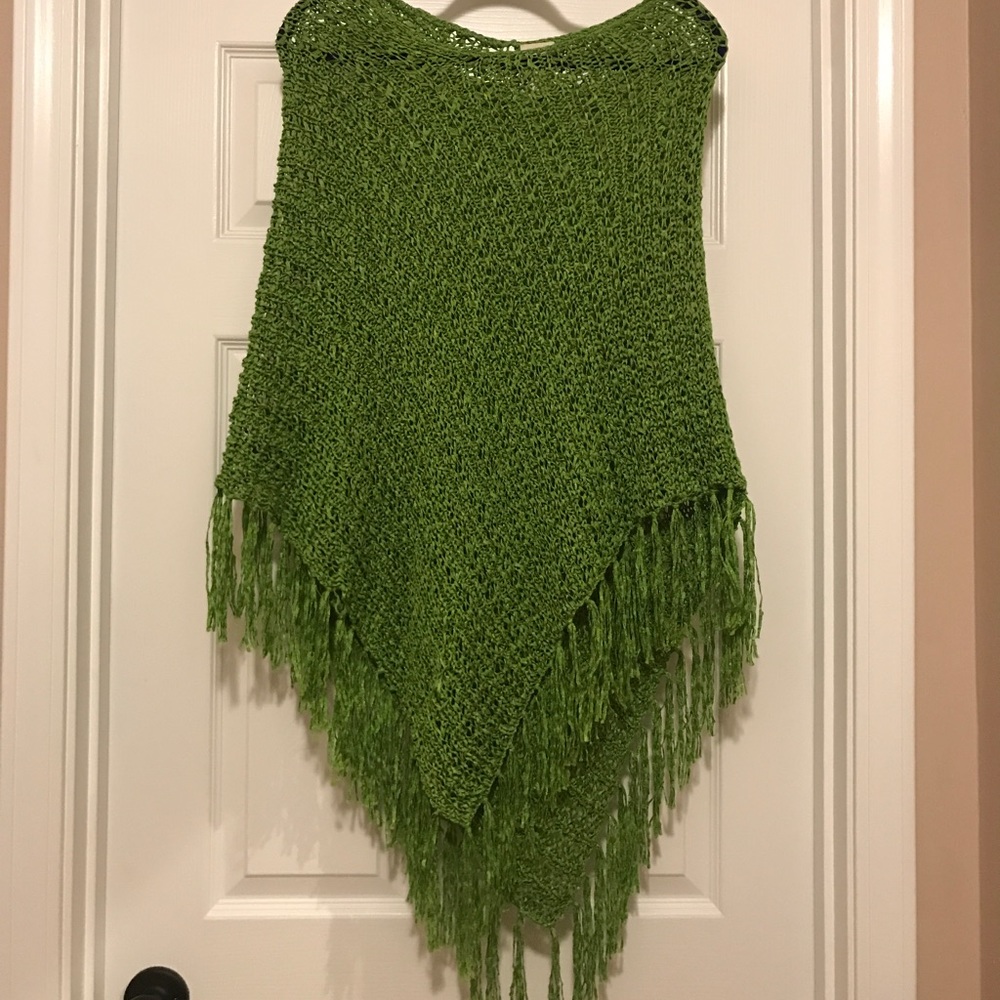 Chicos sleeveless shaw